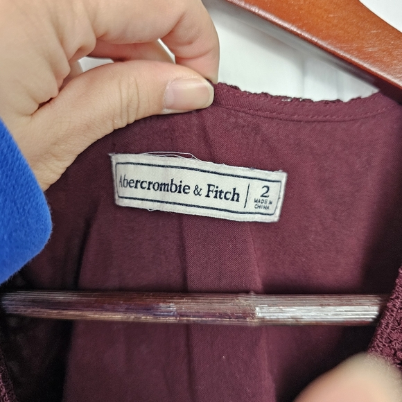Abercrombie & Fitch Y2K Burgundy Lace Sleeveless Mini Dress sz 2 - Picture 3 of 7